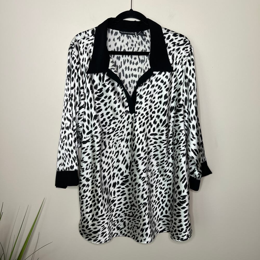 Womens Black & White Animal Print Blouse with Contrast Collar